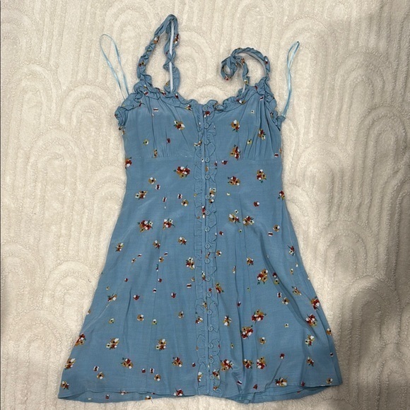 Astr Dresses & Skirts - Floral Blue Sundress